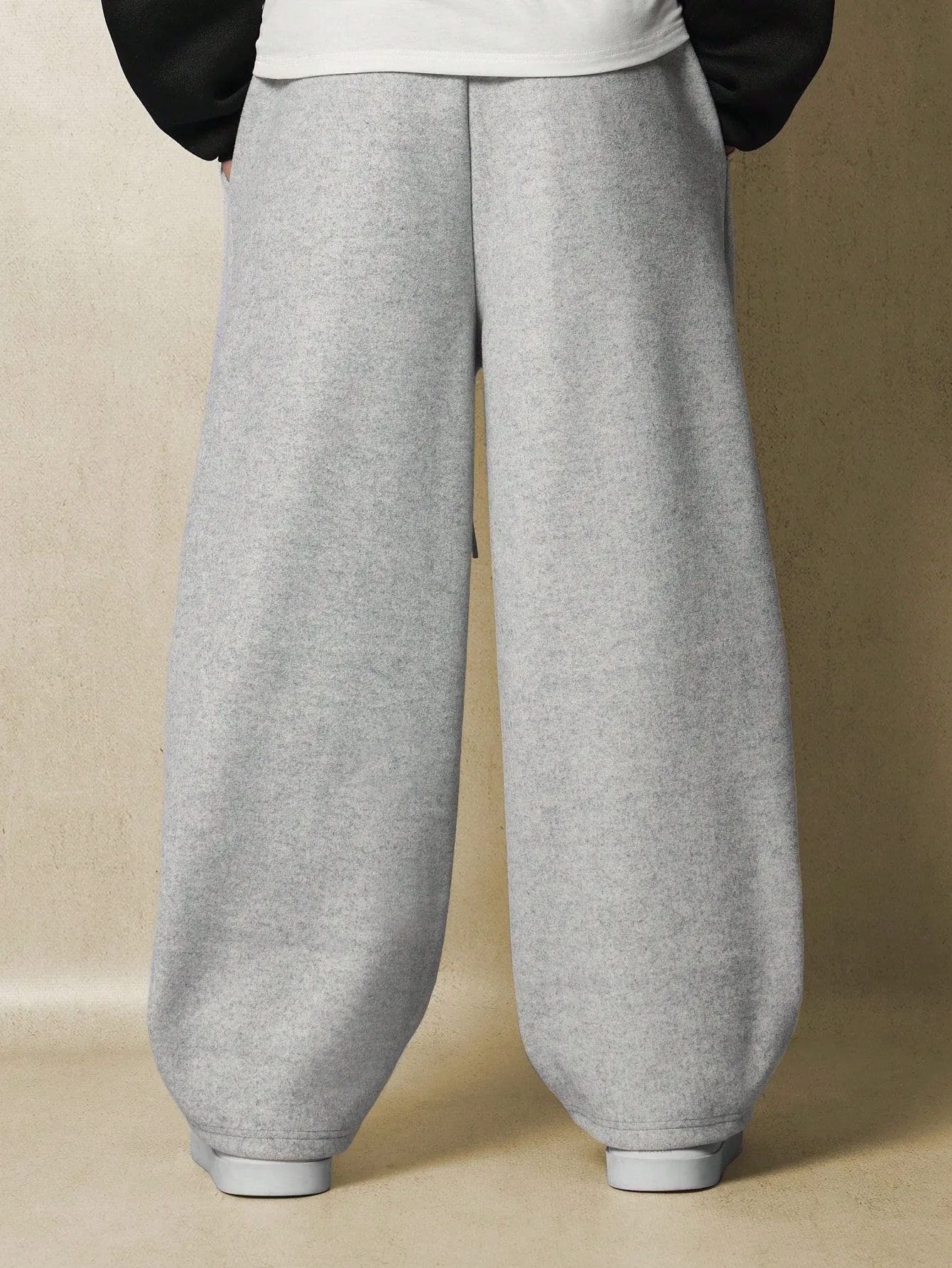 Barrel Fit Heavyweight Fuzzy Knit Essential Sweatpants