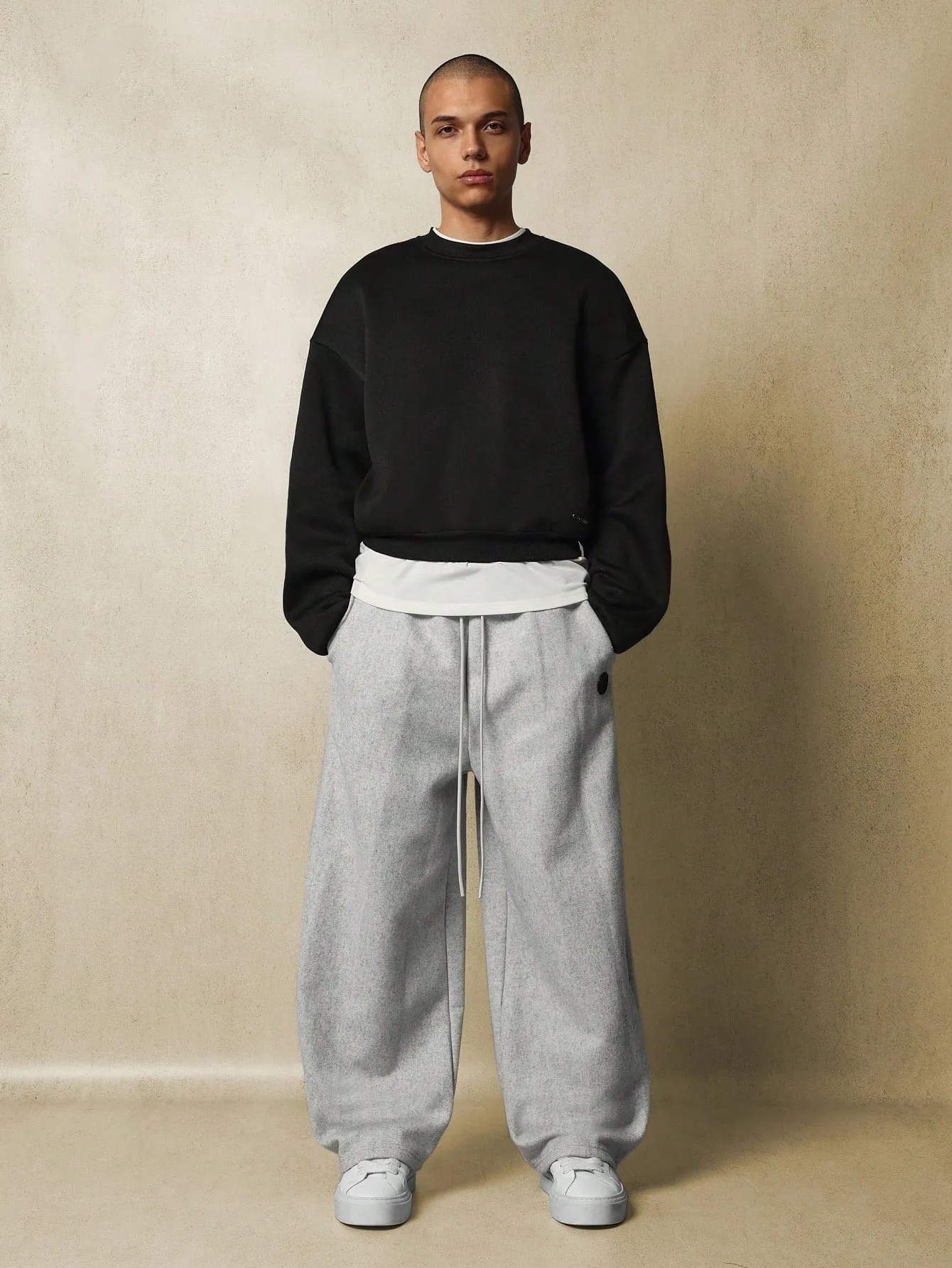 Barrel Fit Heavyweight Fuzzy Knit Essential Sweatpants