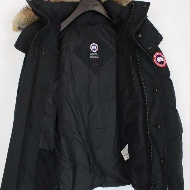 Canada Goose Wyndham Parka Jacket Small