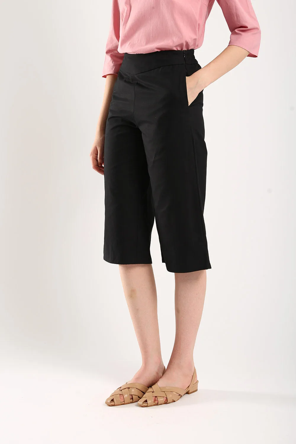 Classic Cotton Culottes in Black