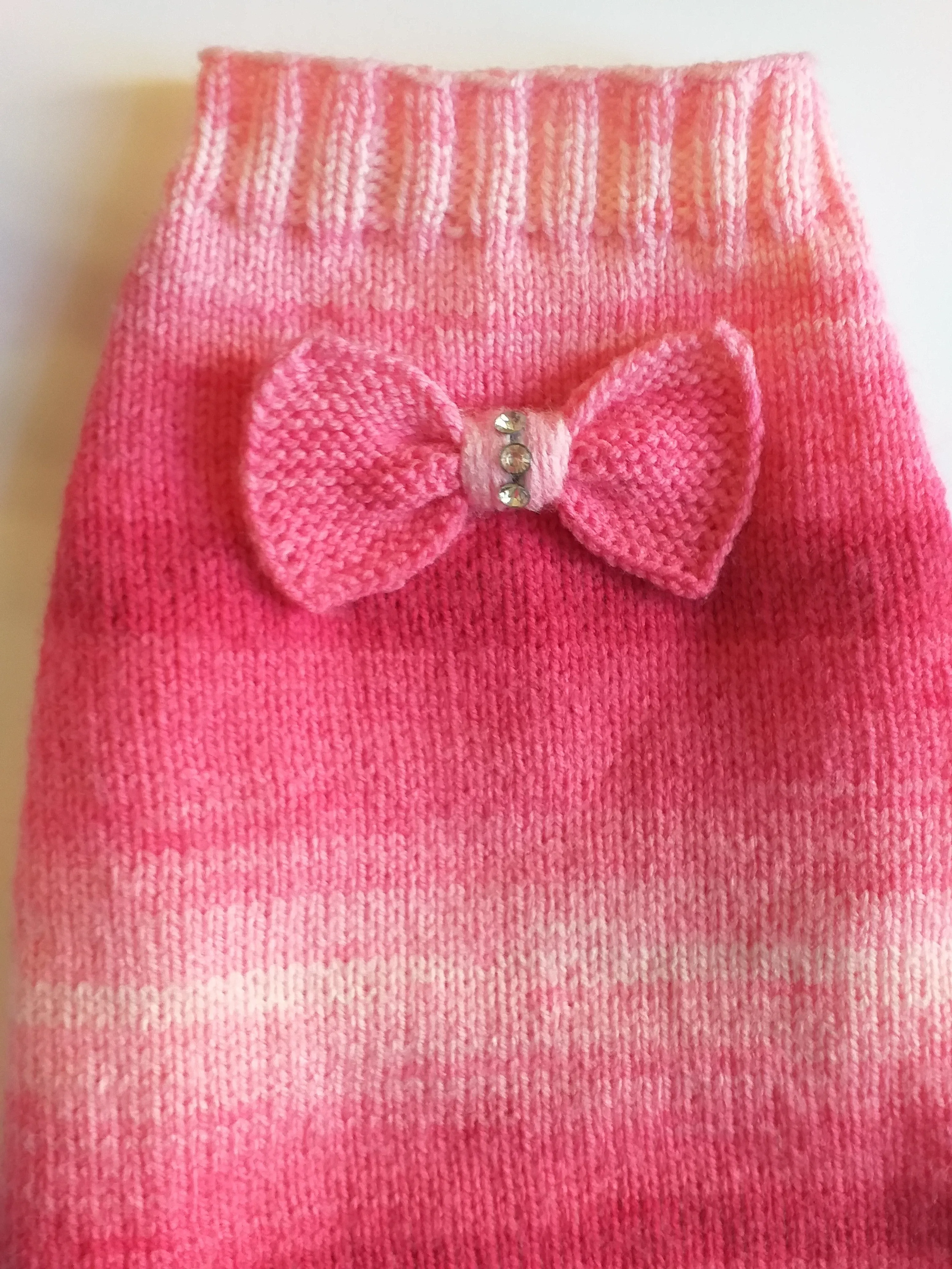 Clothes sausage dog pink sweater with bow, knitted pink sweater with bow for dog