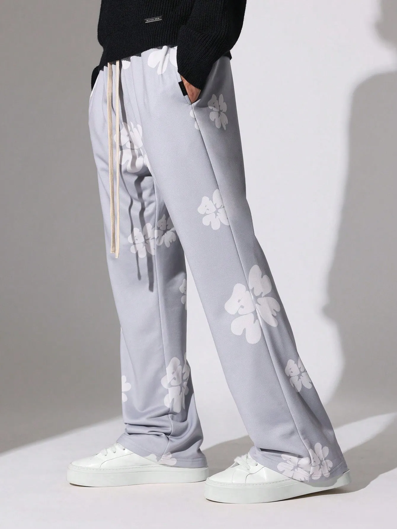 Flare Fit Pull On Floral Printed Sweatpants