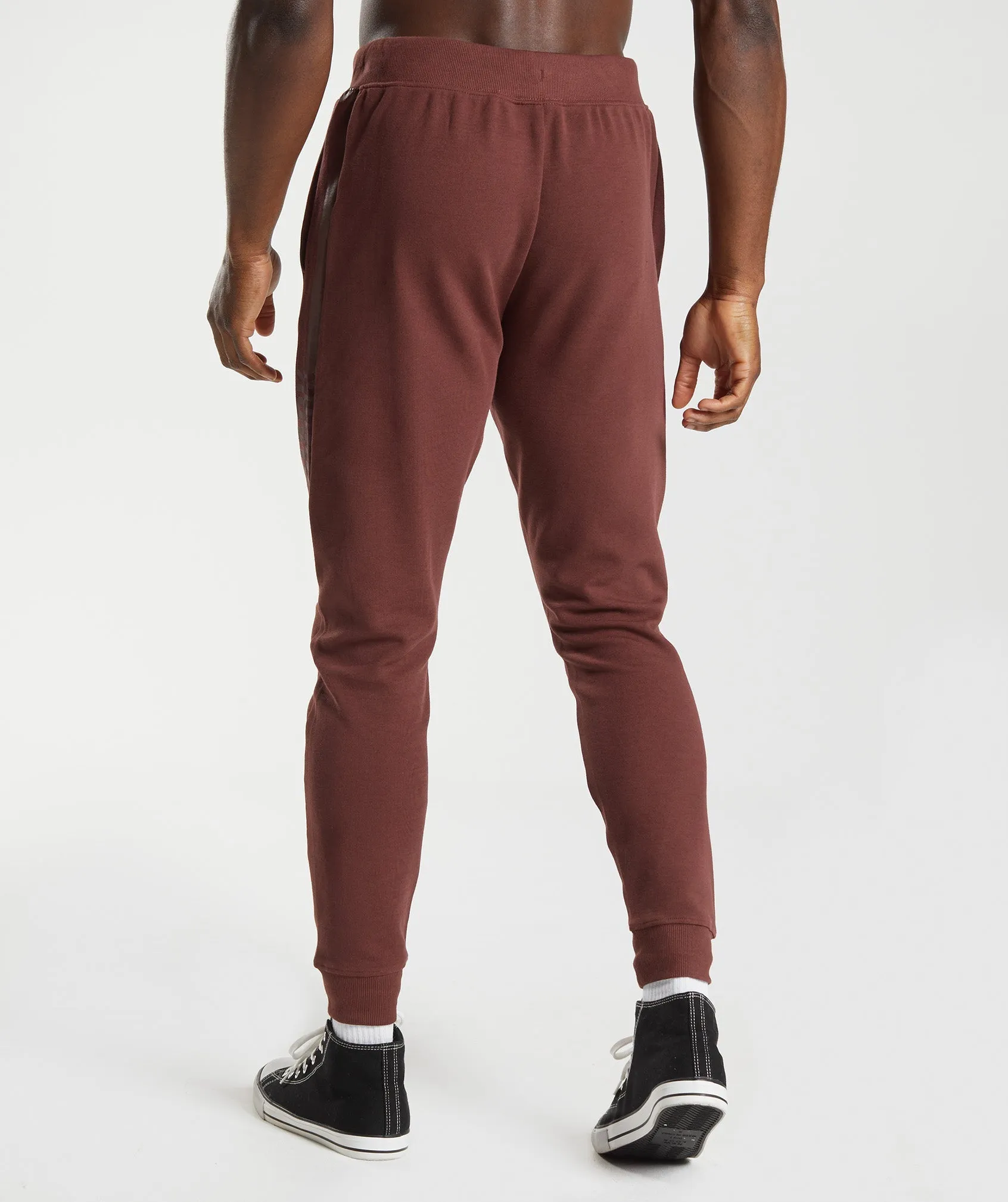 Gymshark Bold React Joggers - Cherry Brown