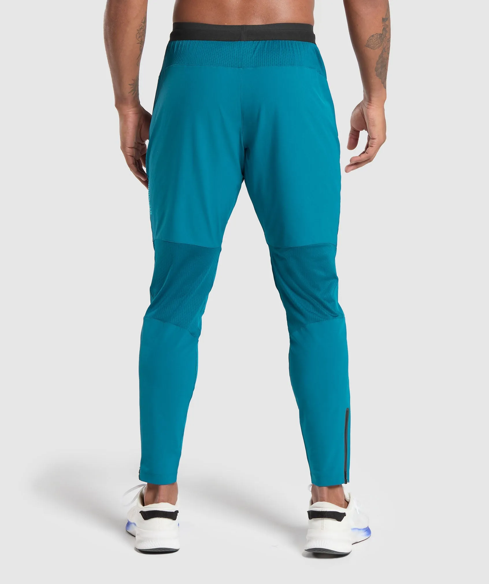 Gymshark Hybrid Woven Joggers - Atlantic Blue