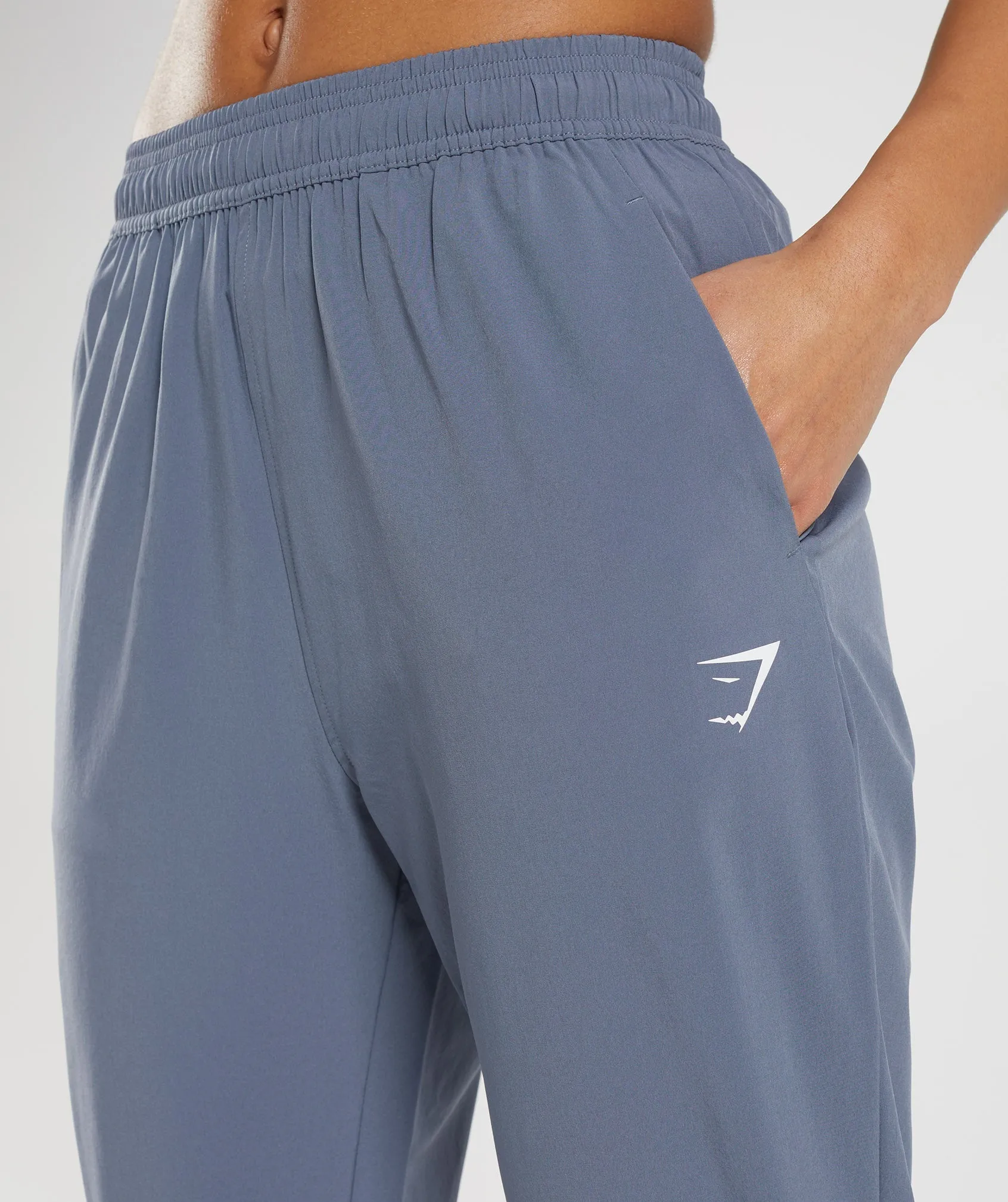 Gymshark Training Woven Joggers - Evening Blue