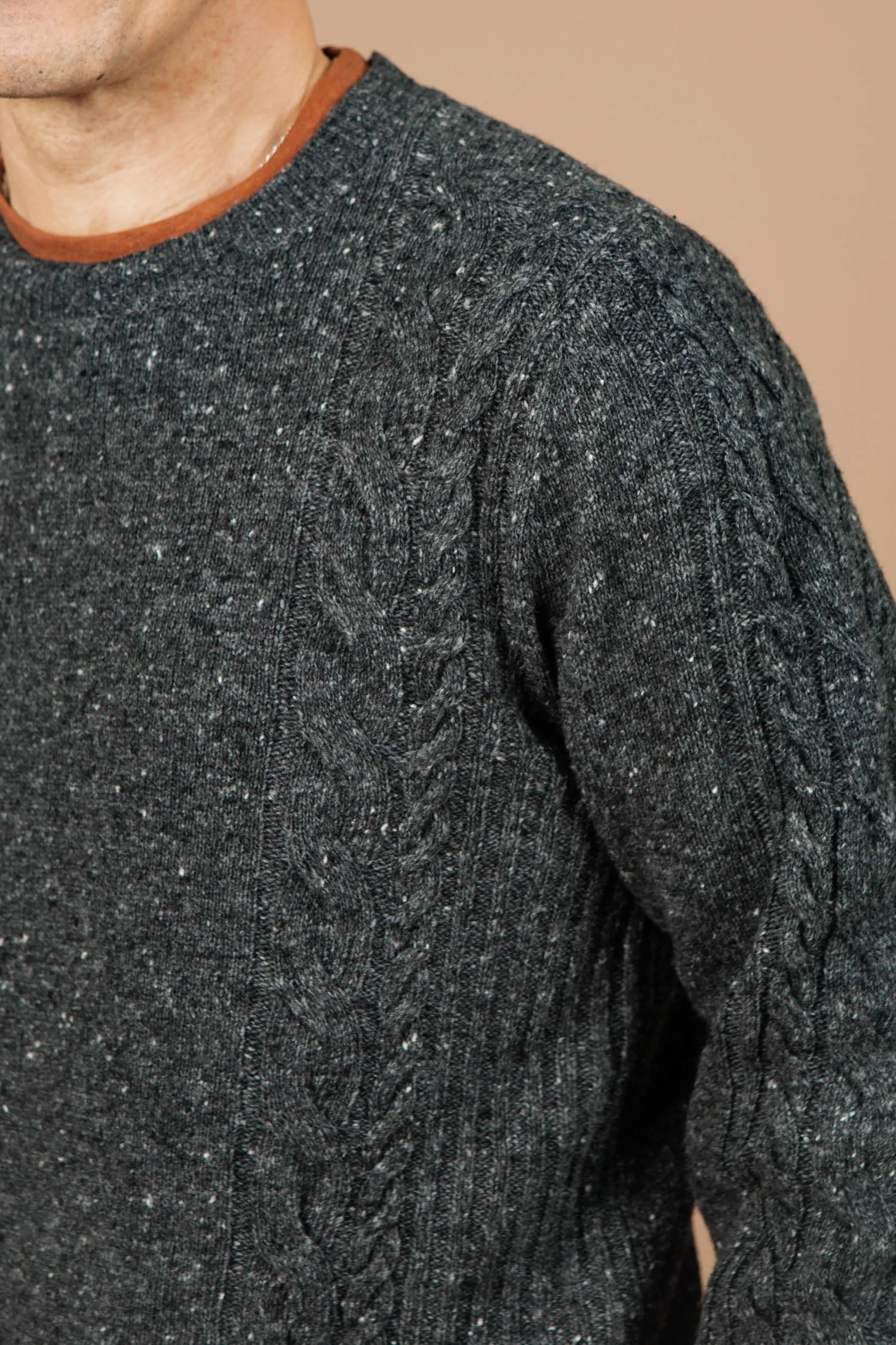 Hugo Sweater / Charcoal Donegal