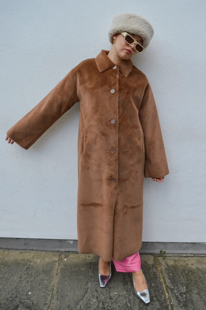 Molliolli Lungo Camel Coat