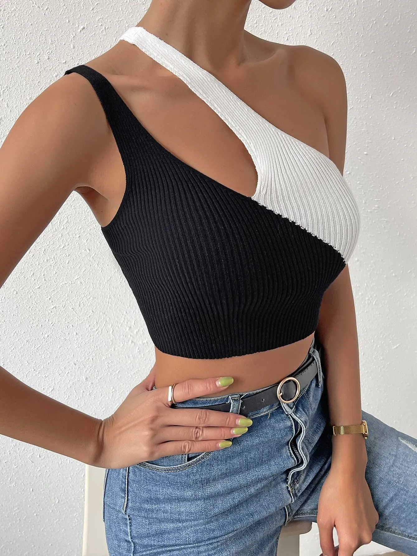 SHEIN Privé Two Tone One Shoulder Cut Out Crop Knit Top