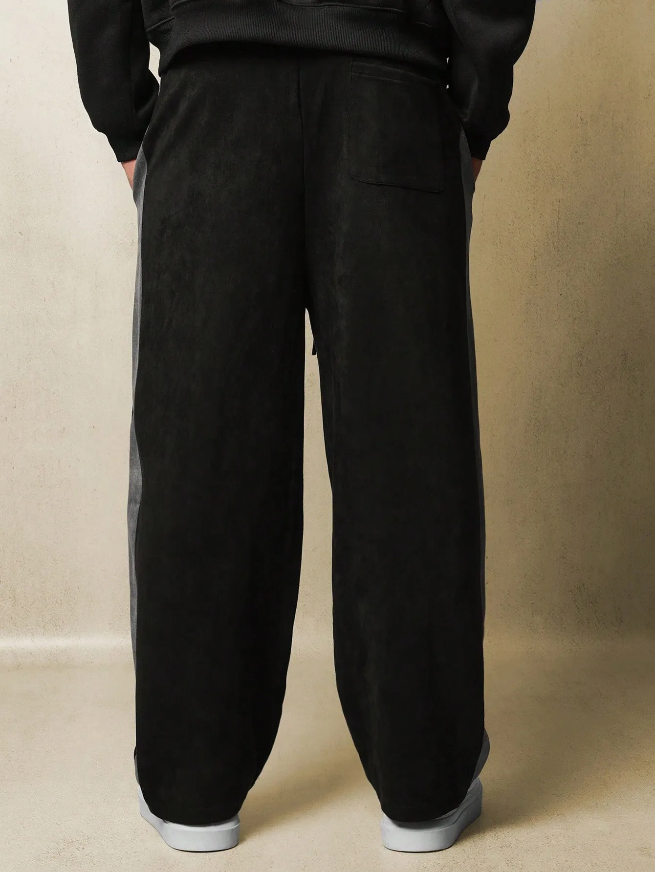 Suede Barrel Leg Essential Sweatpants With Side Panel