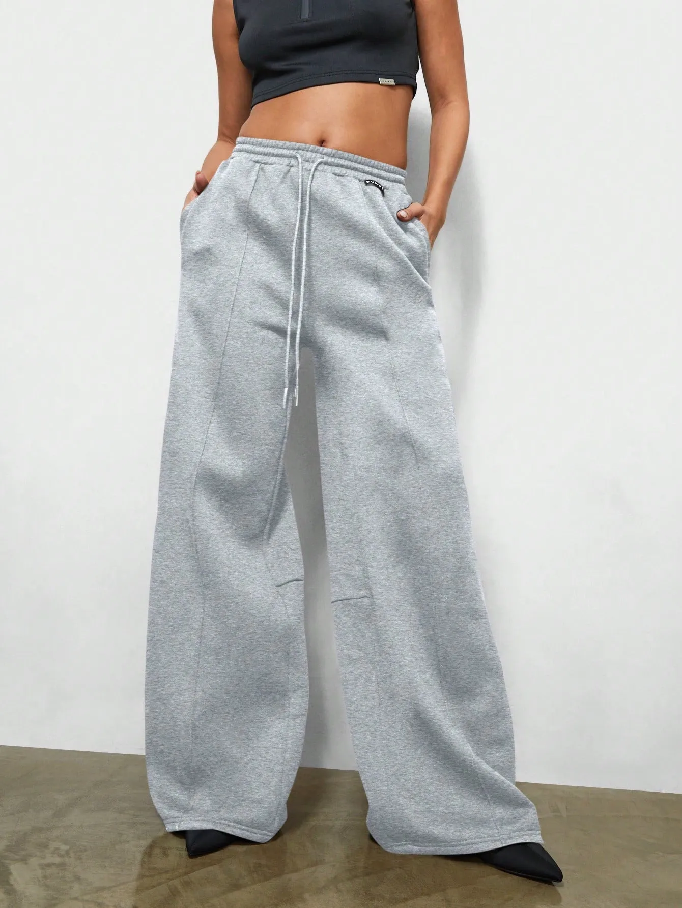 SUMWON WOMEN Wide Leg Sweatpants With Draw Cord & Pintucks Detail