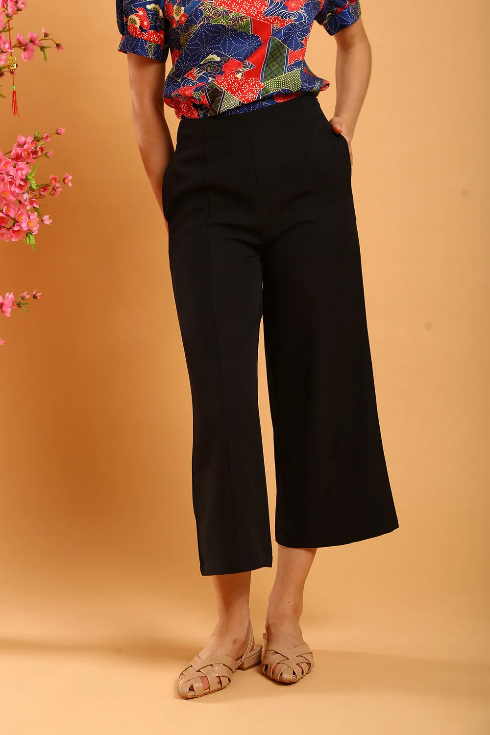 Thevor High Waist Culottes in Black