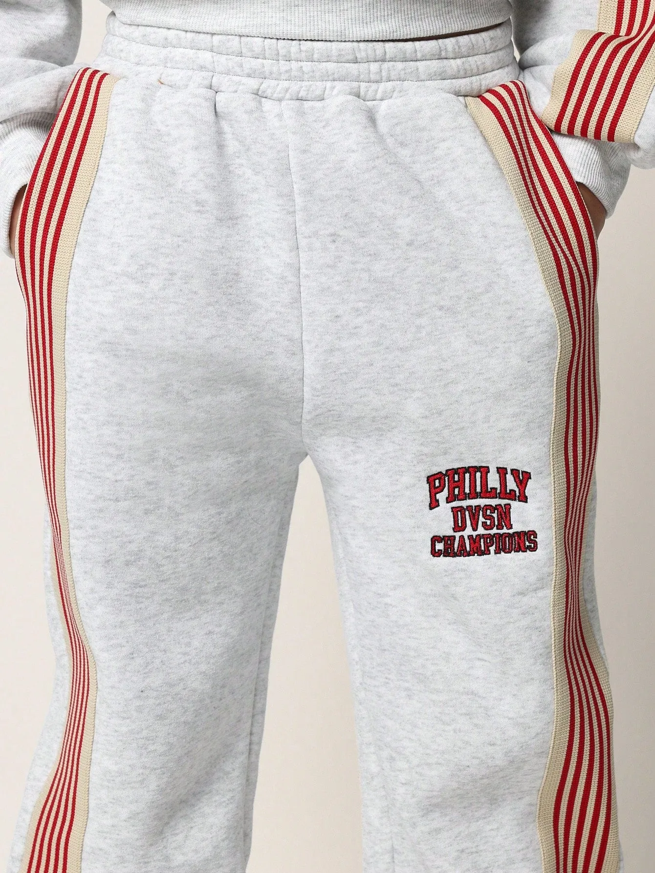 Tween Boys Comfy Crew Neck Sweatshirt And Jogger With Side Tape & Embroidery 2 Piece Set