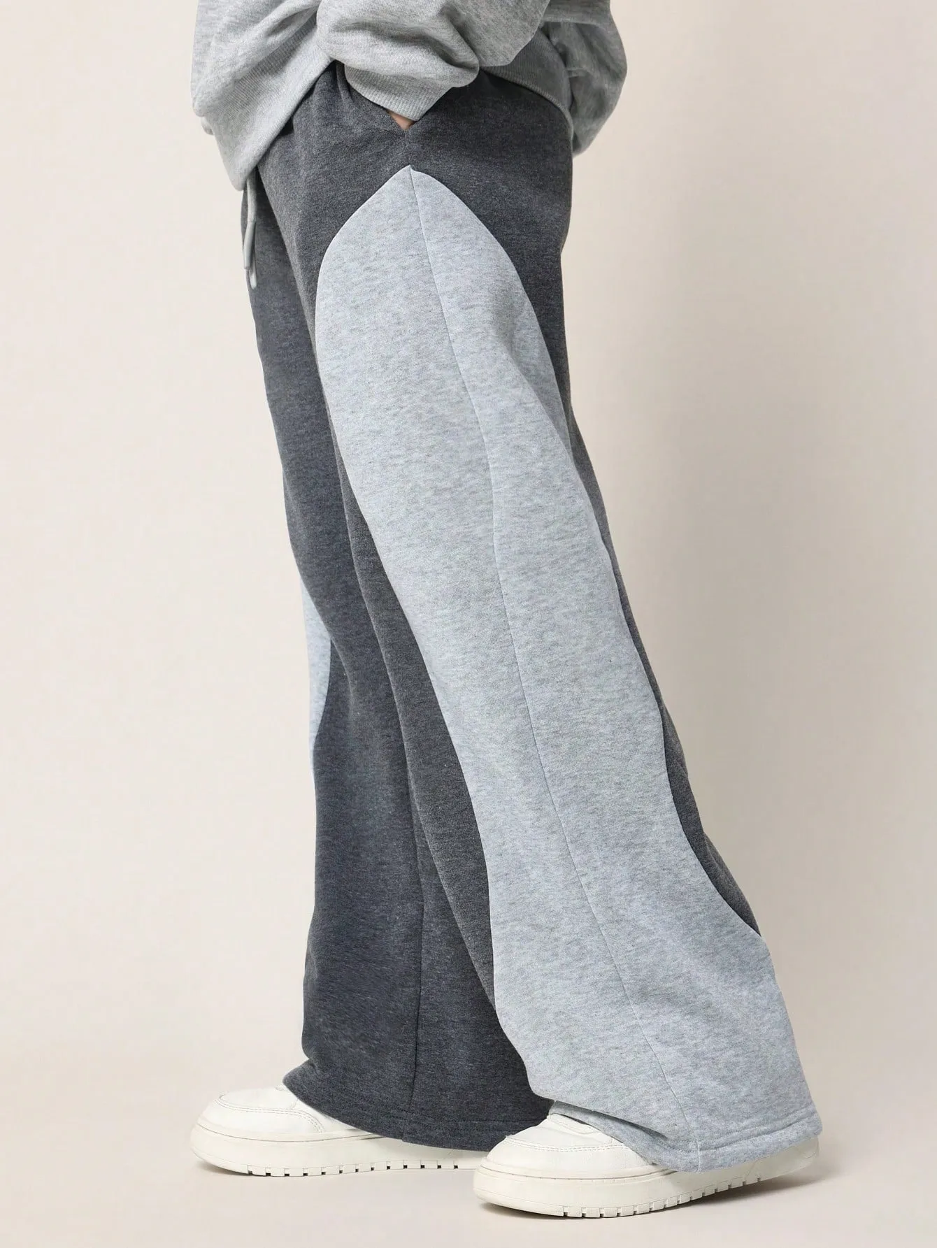 Tween Boys Straight Fit Curvy Colour Block Sweatpants